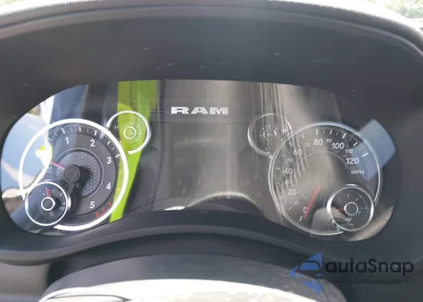 2024 Ram 2500 Big Horn 4X4 6'4 Box из США, поврежденный, VIN 3C6UR5DL1RG331047